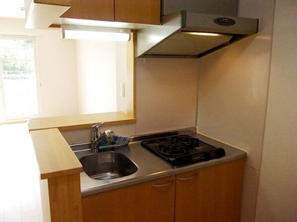 シャン・ド・フルール Bの物件内観写真